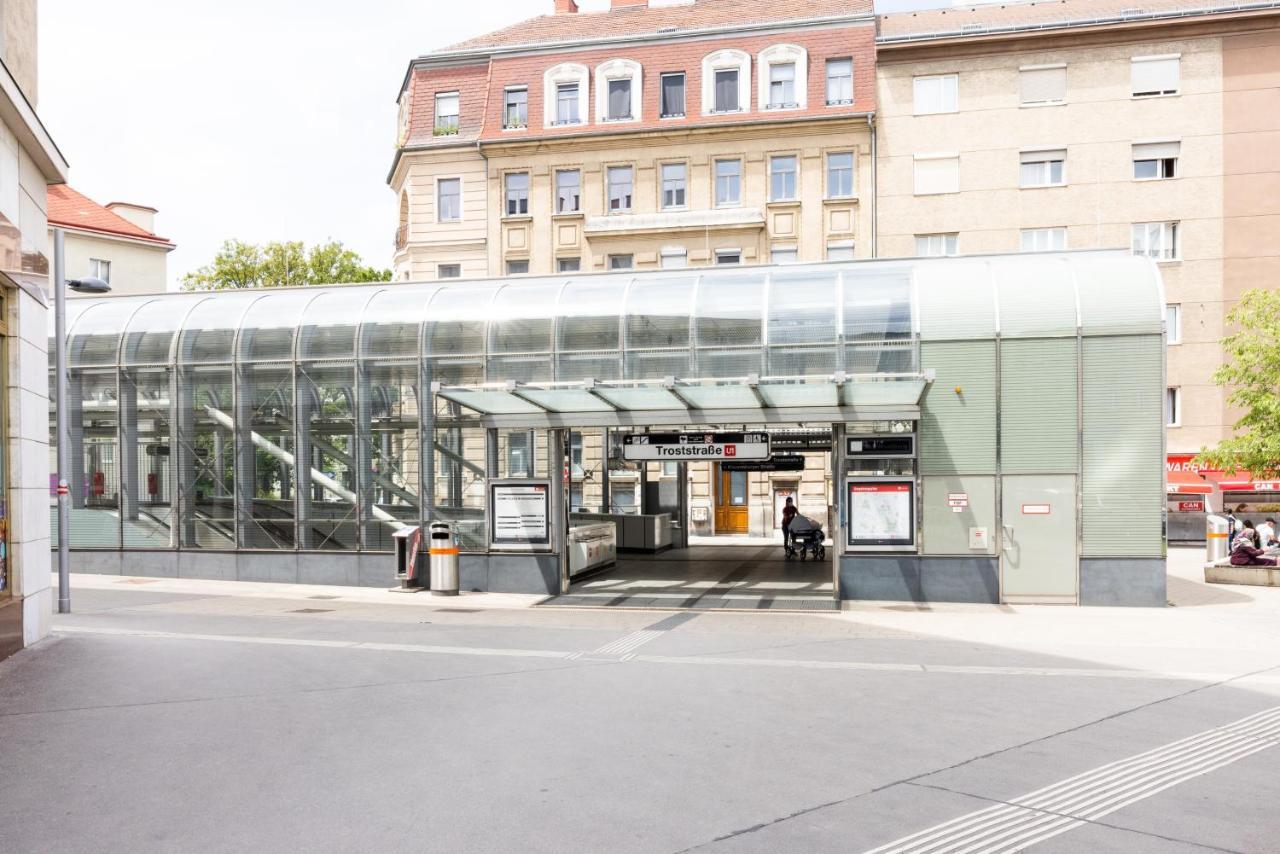 Yeshello Central Station Bécs Kültér fotó