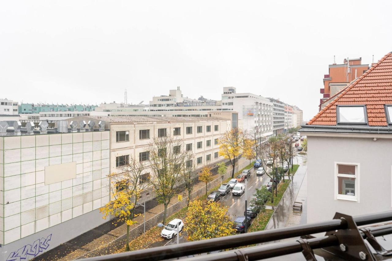 Yeshello Central Station Bécs Kültér fotó